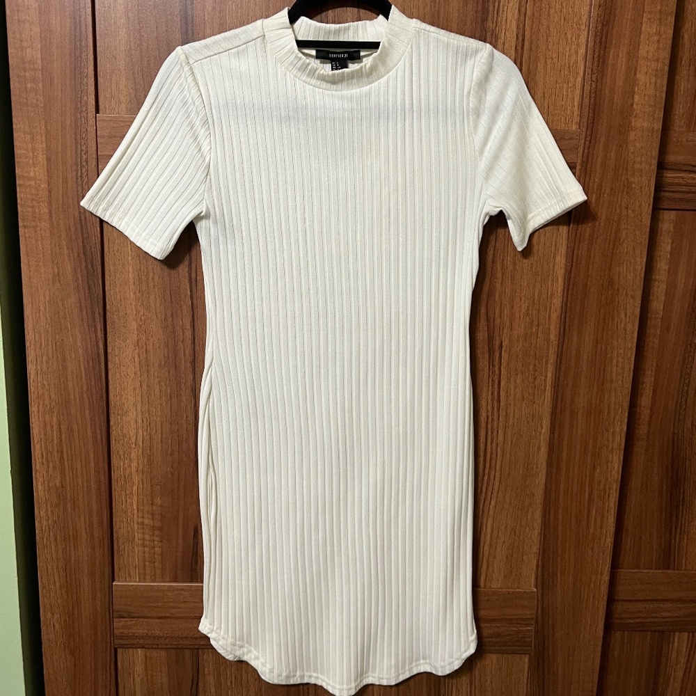Forever 21 Bodycon Cream Ribbed Dress